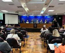 Foto ampla, mostrando o evento do Fórum da Pessoa com Deficiência